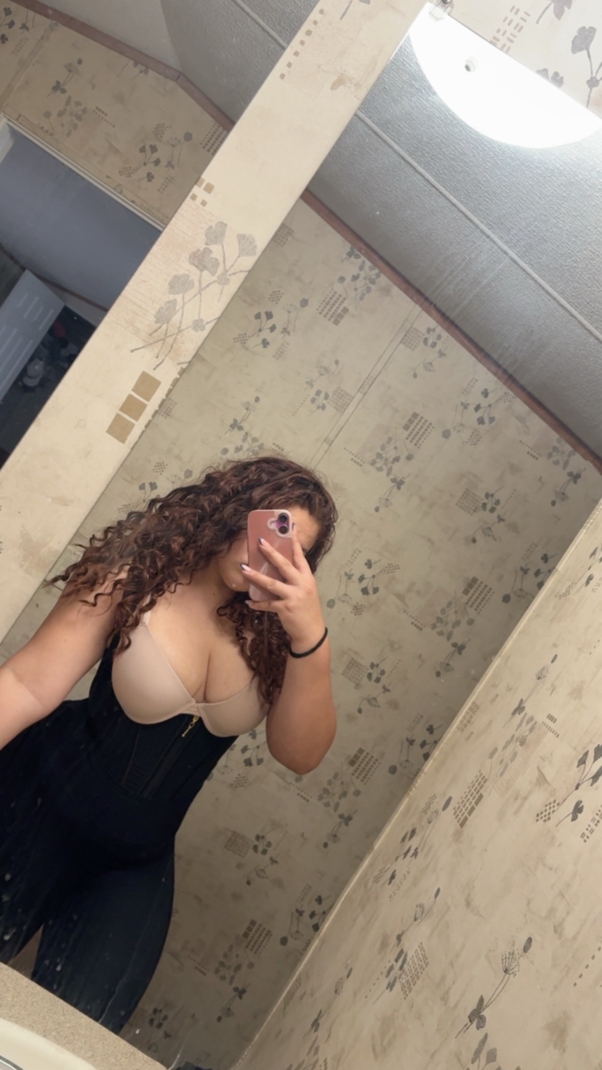 @C A P R I C O R N I O 🍒