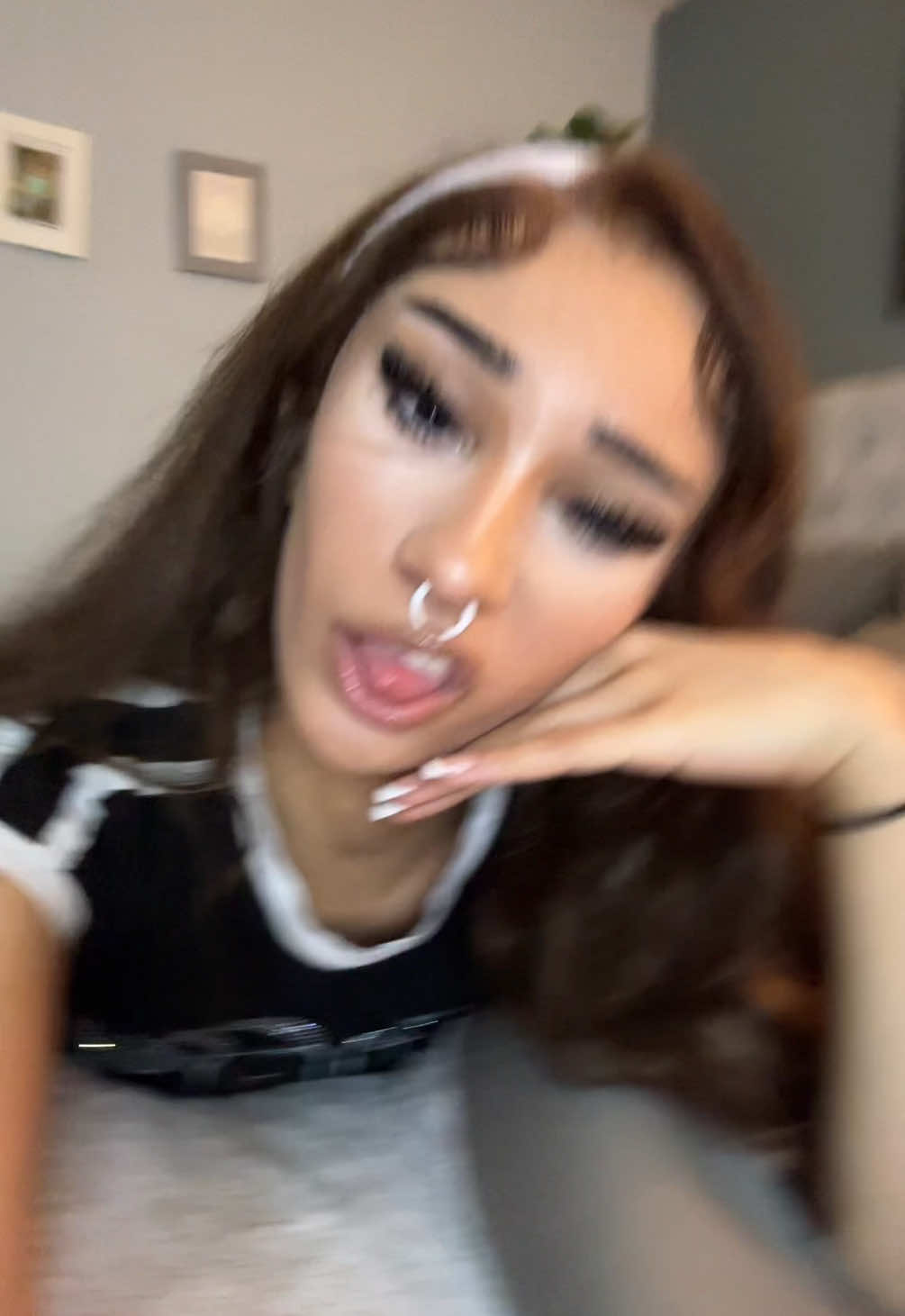 @🧛🏼&zwj;♀️