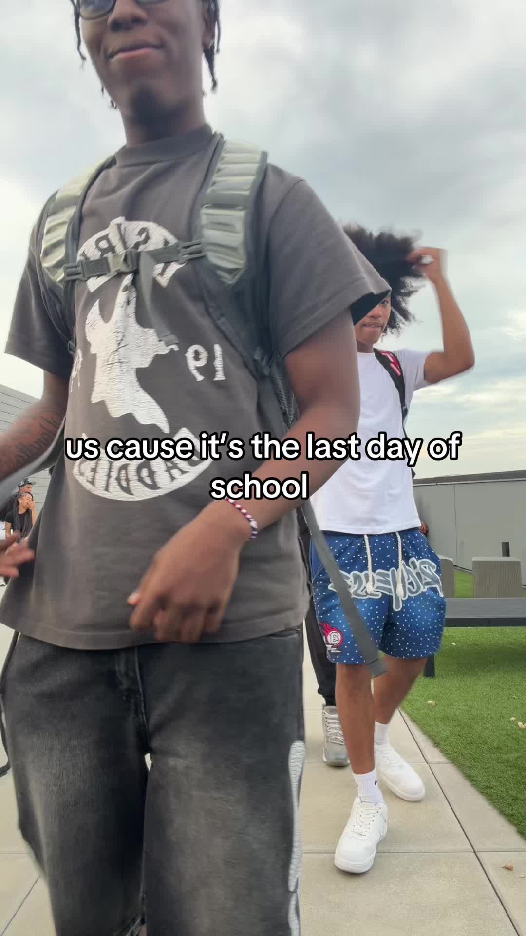 @mj