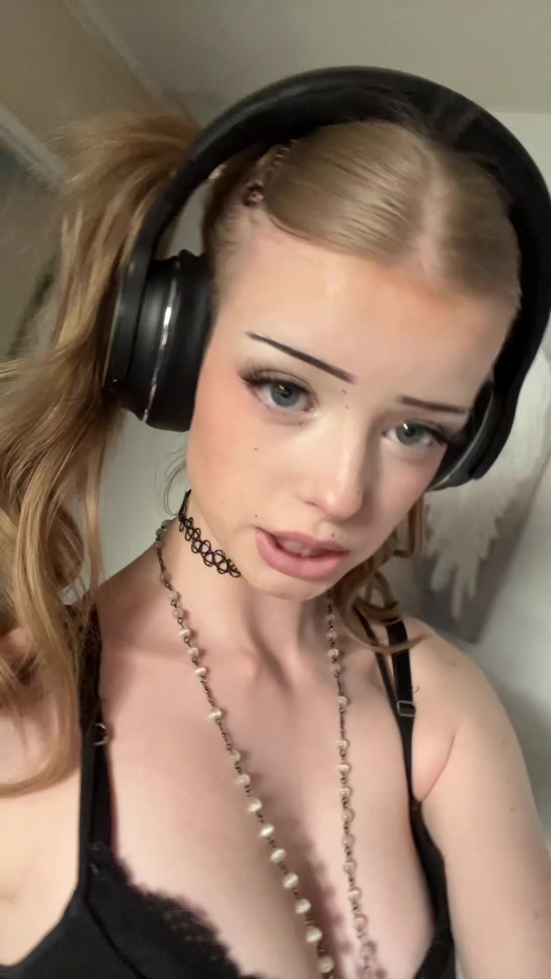 @🤓