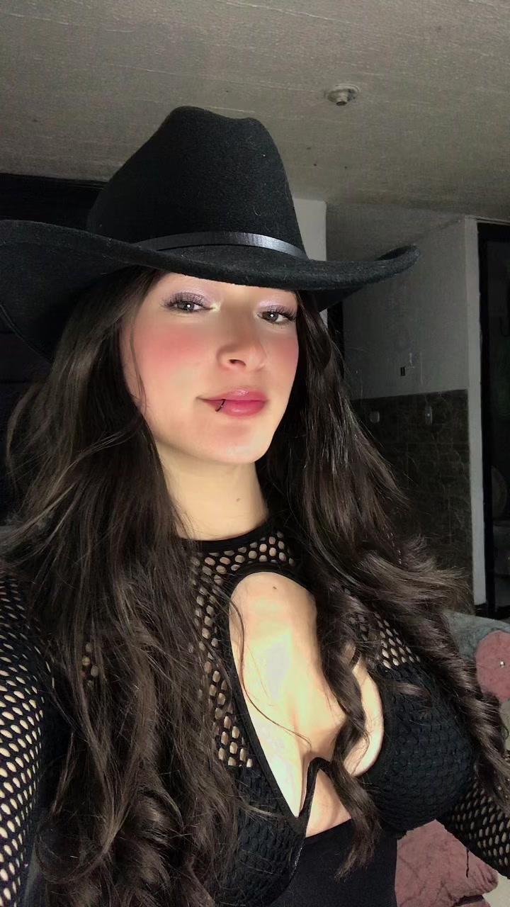 @Alejandra🫶🏼