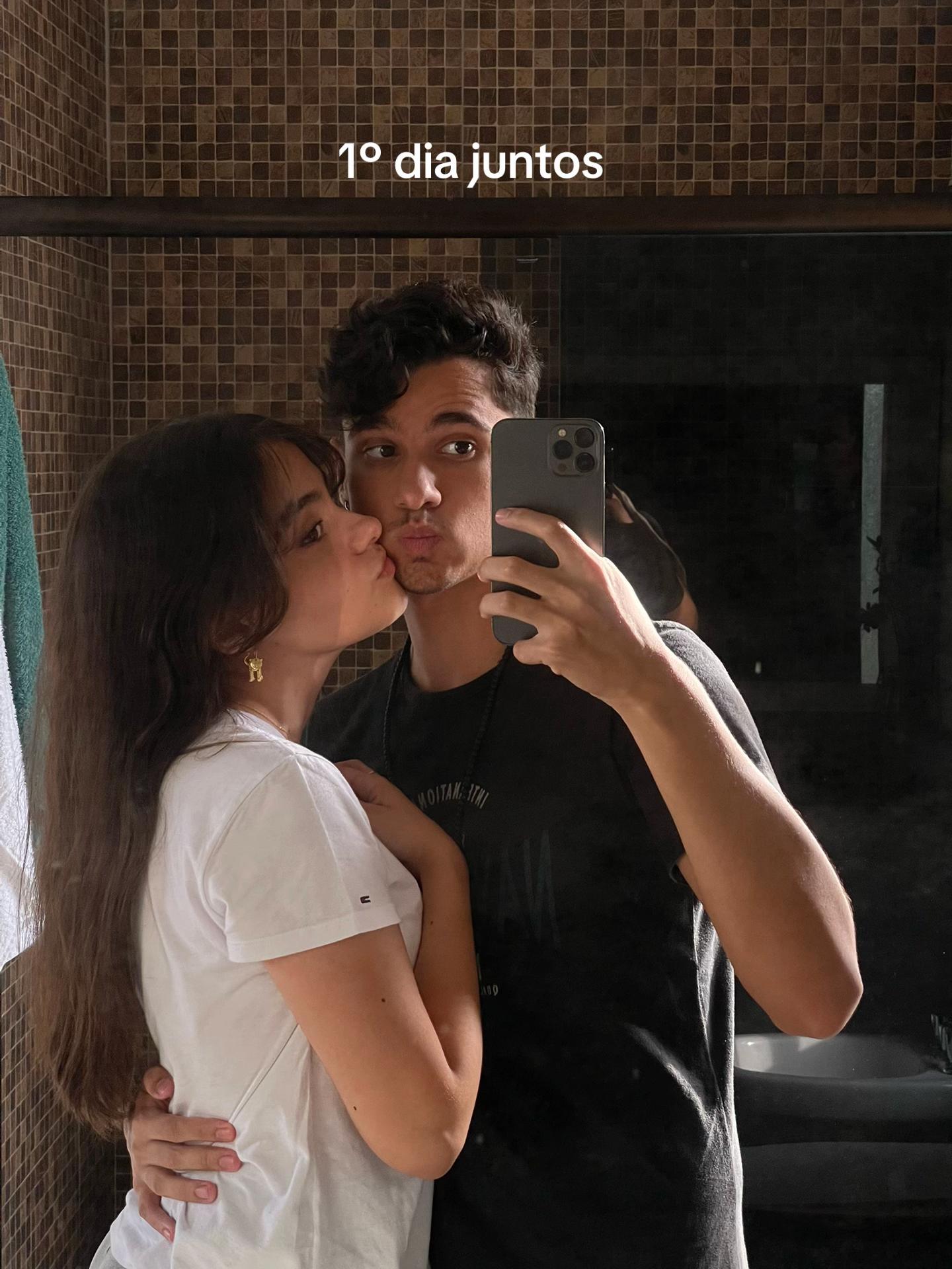 @marianatozi