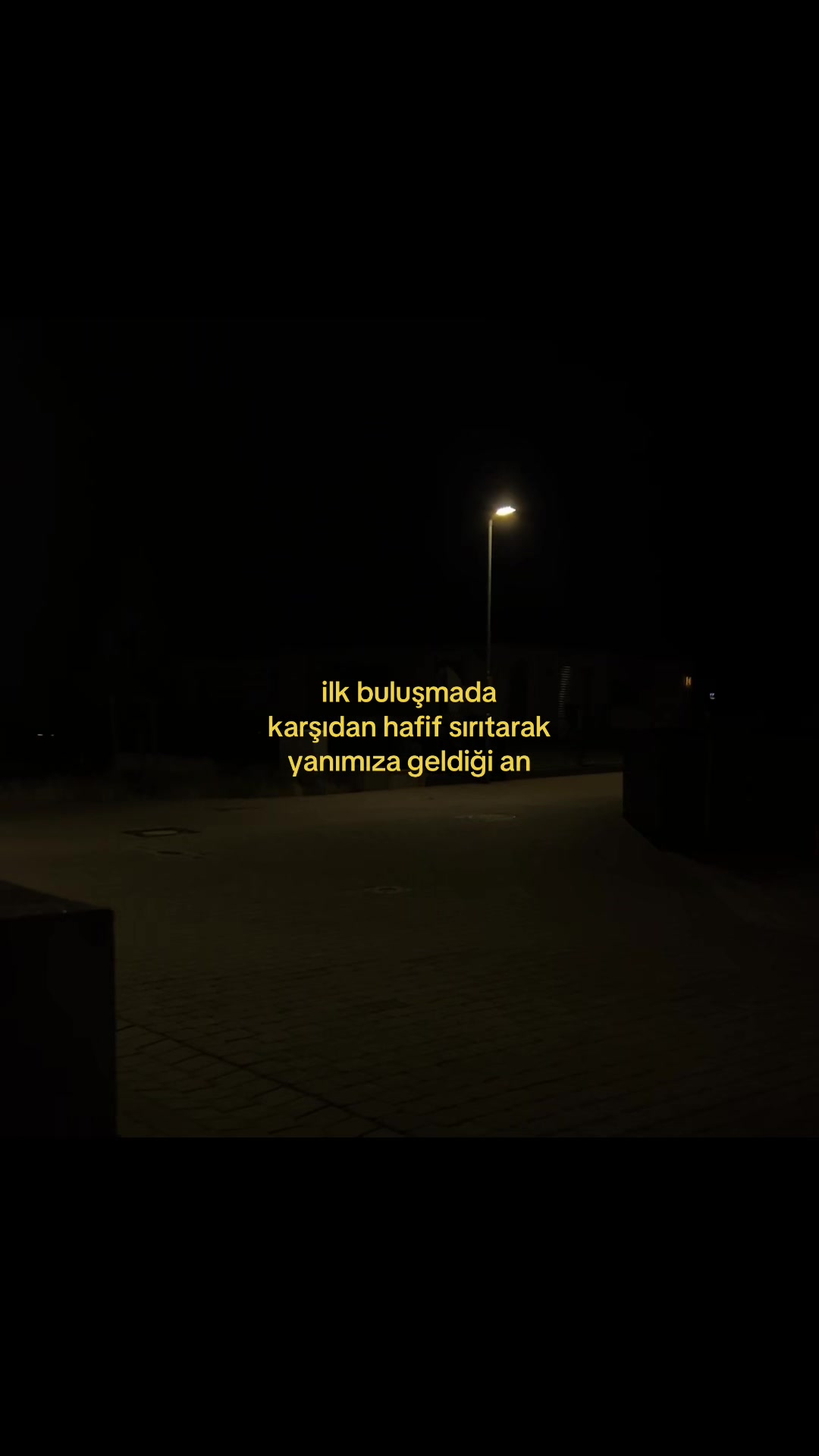 @ℰ.