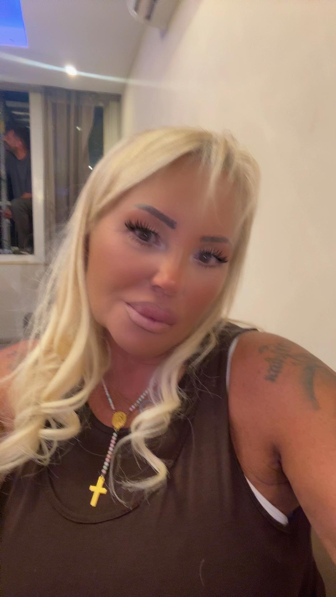 @Angela
