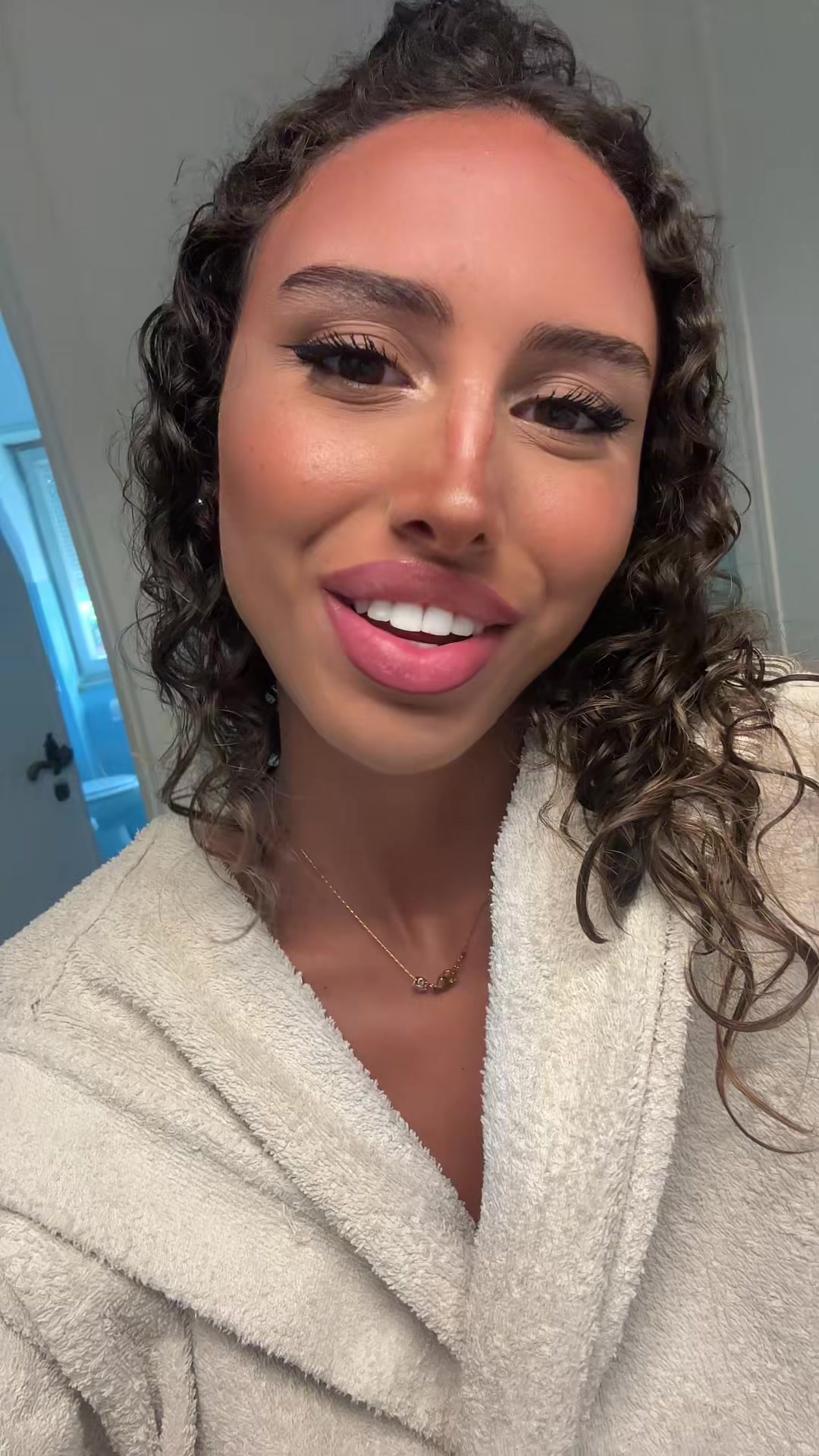 @secretdonax