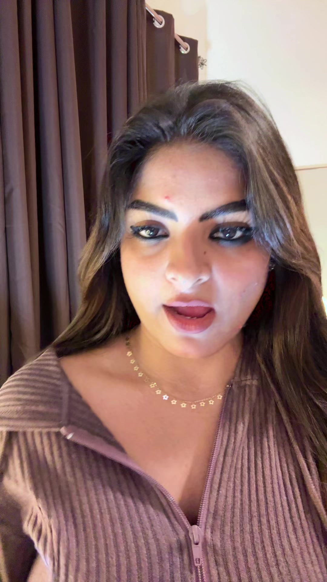@chayaschu