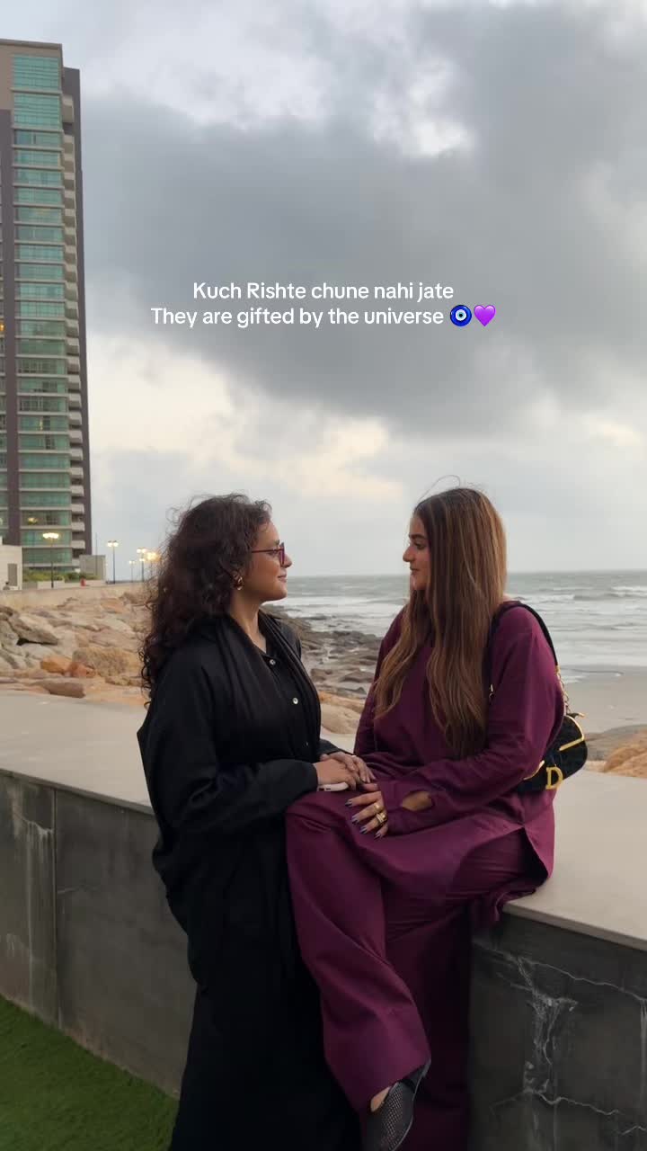 @AYESHA SULTAN 🦋