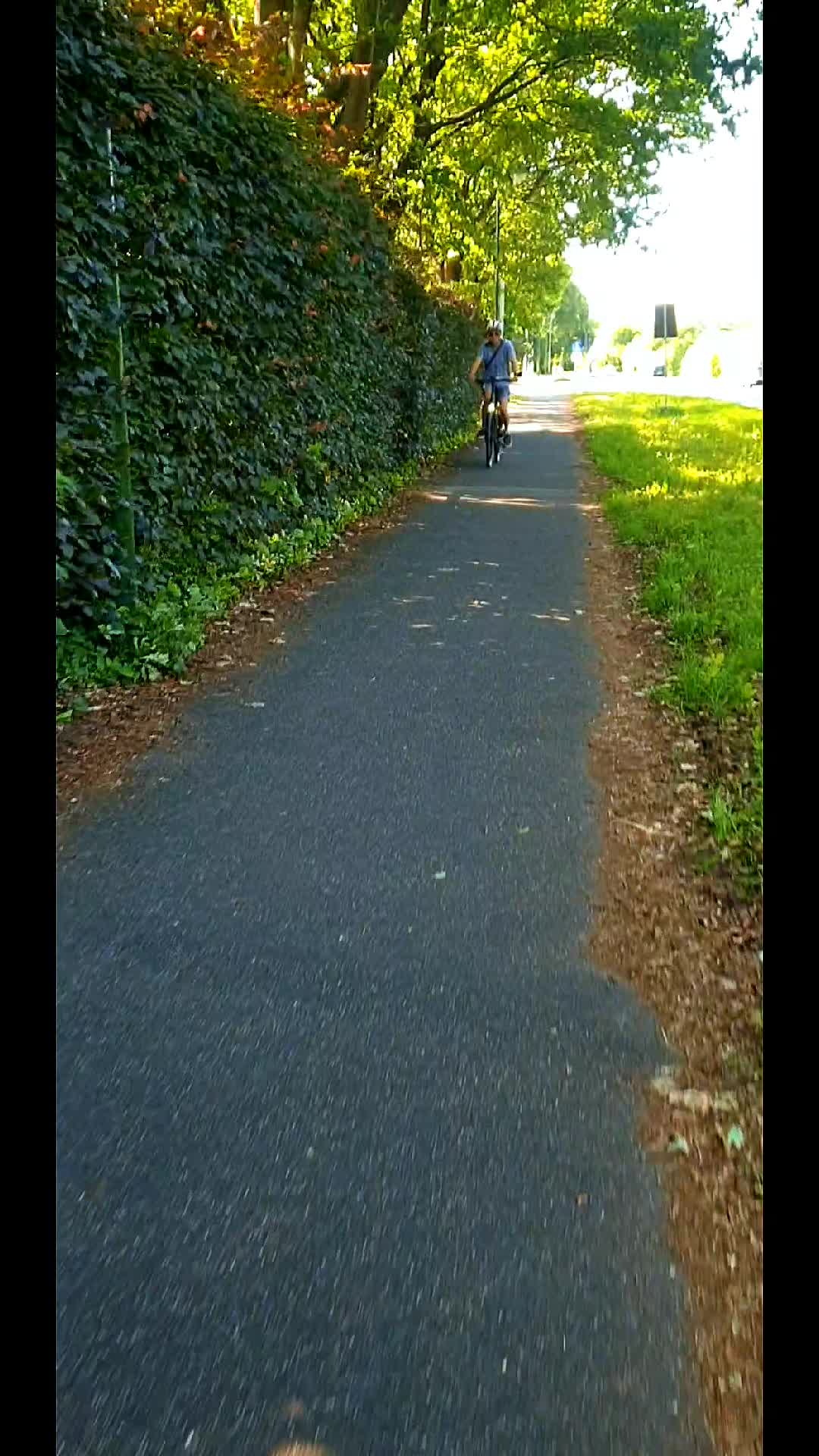 @سکوت لبخند