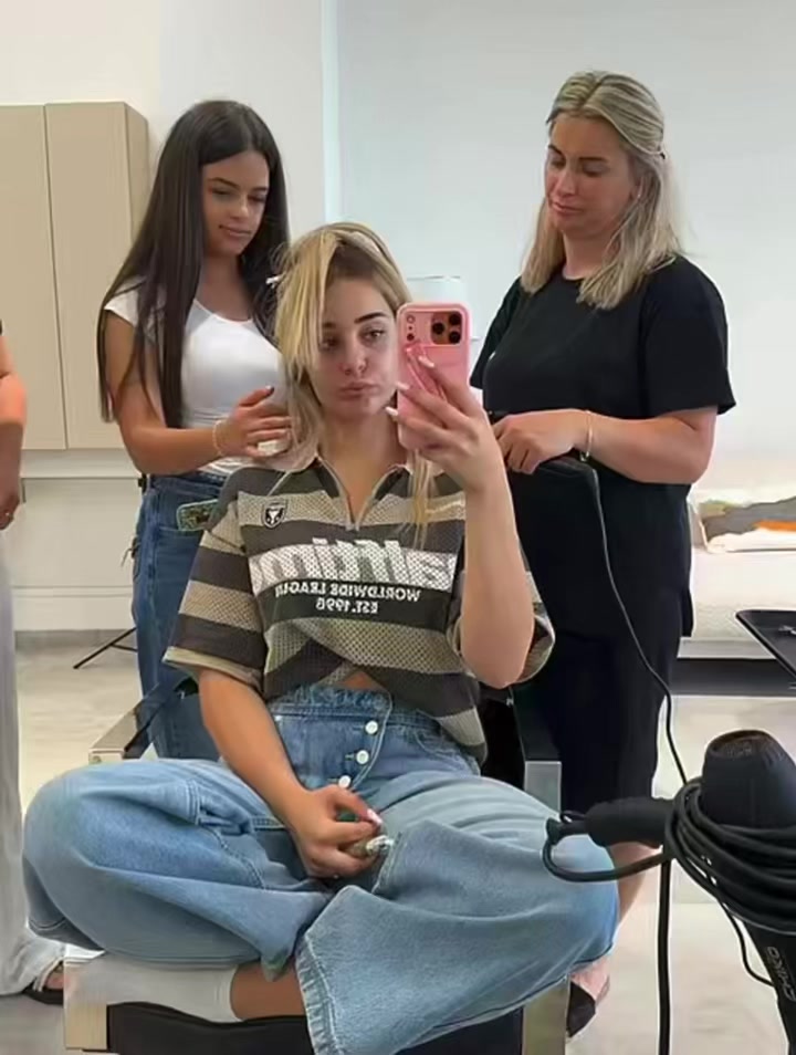 @Elijona