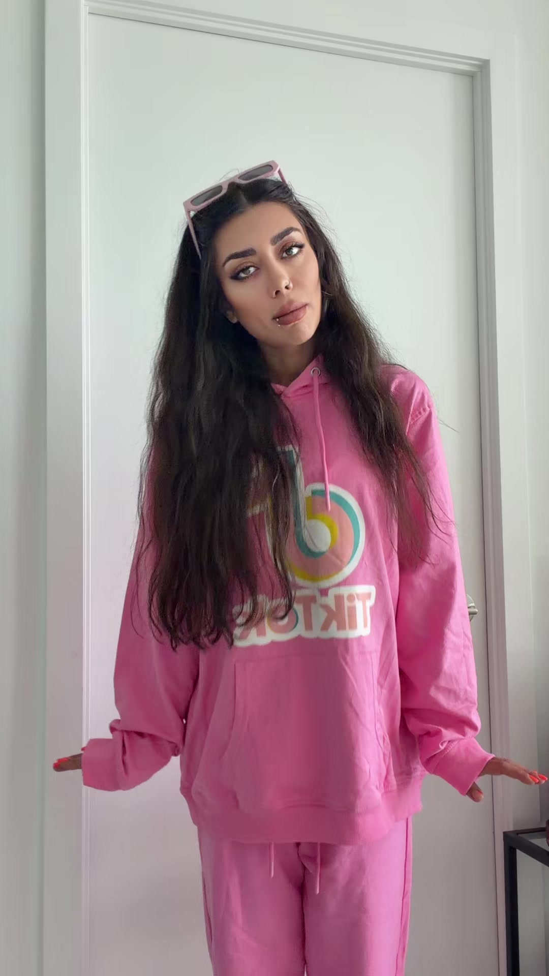 @elnazzz.qasemi