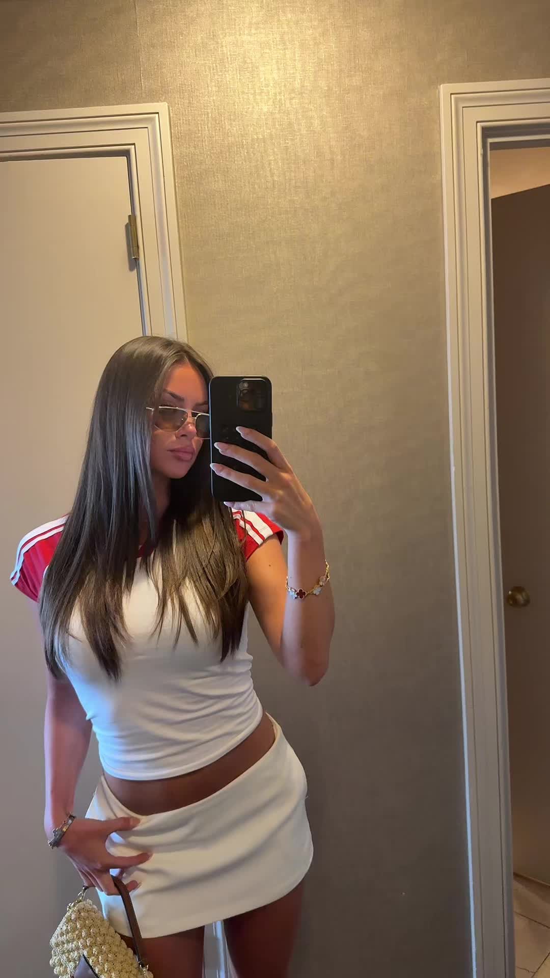 @Ela