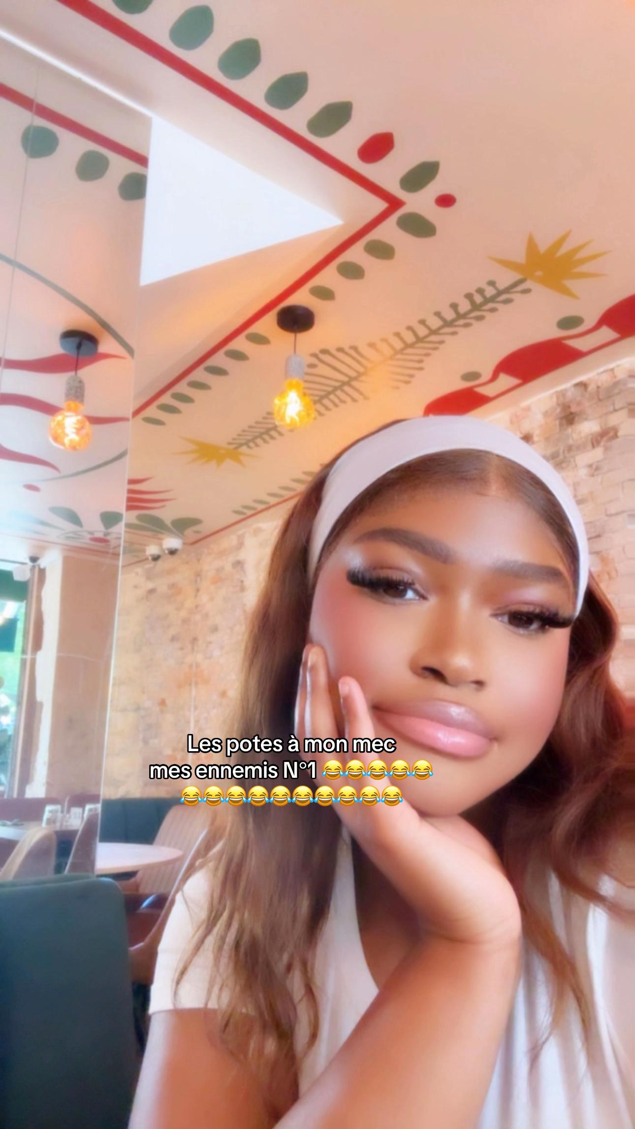 @✌🏾