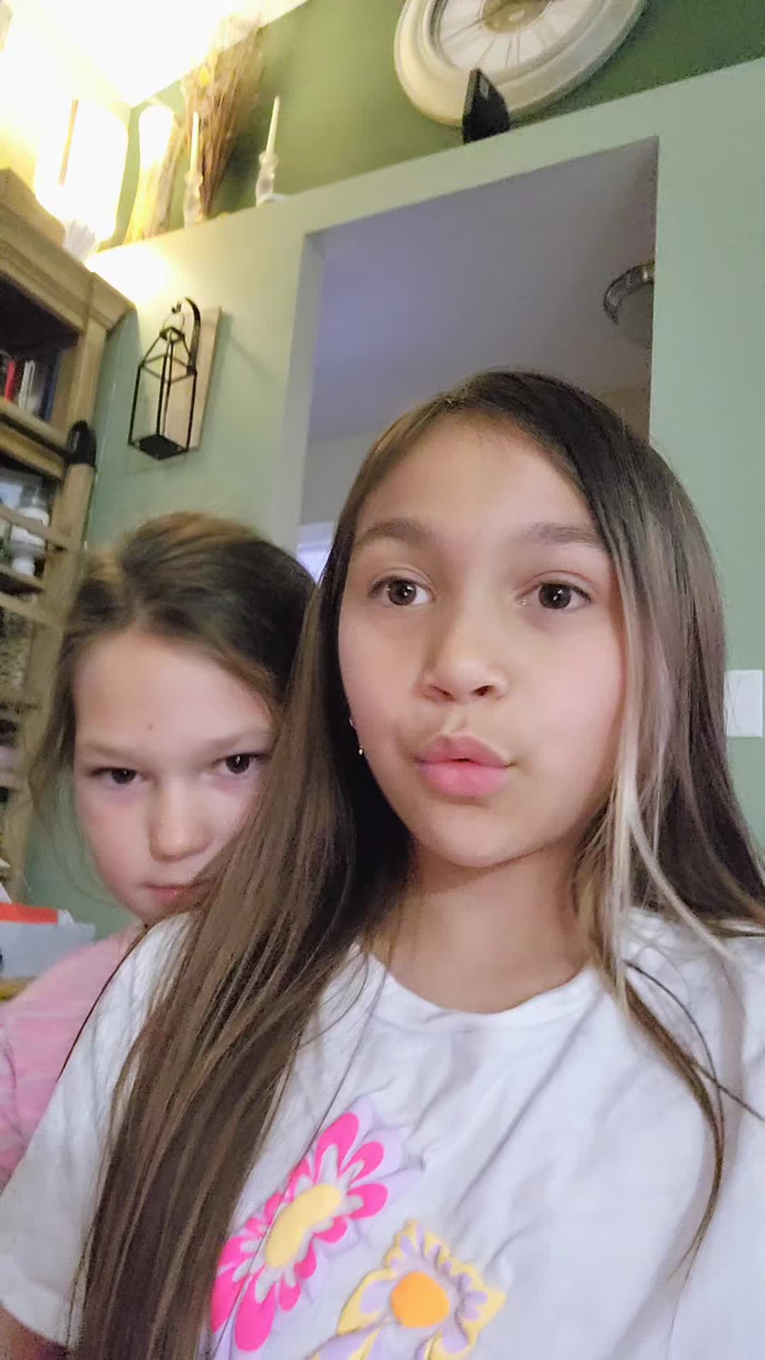 @MommyAndGirlyWhirl