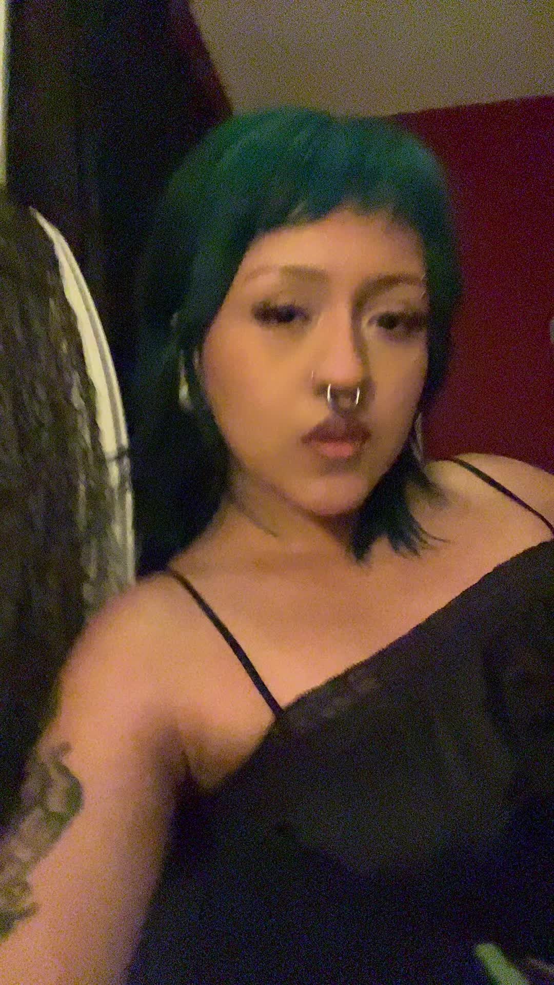 @😈