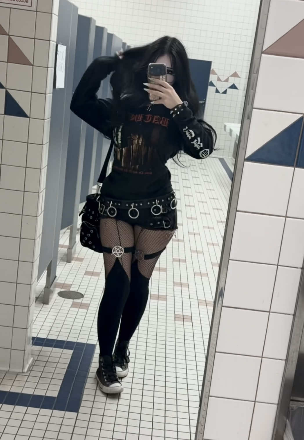 @Mia🪓