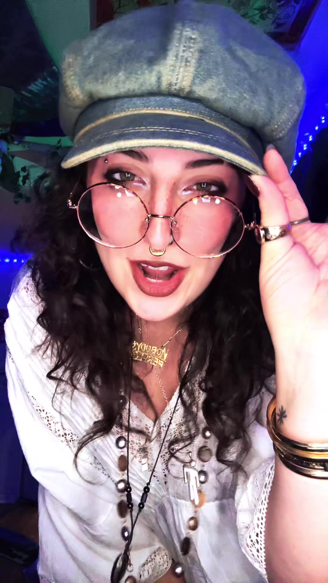@elyssa&ensp;! ✶⋆.˚꩜