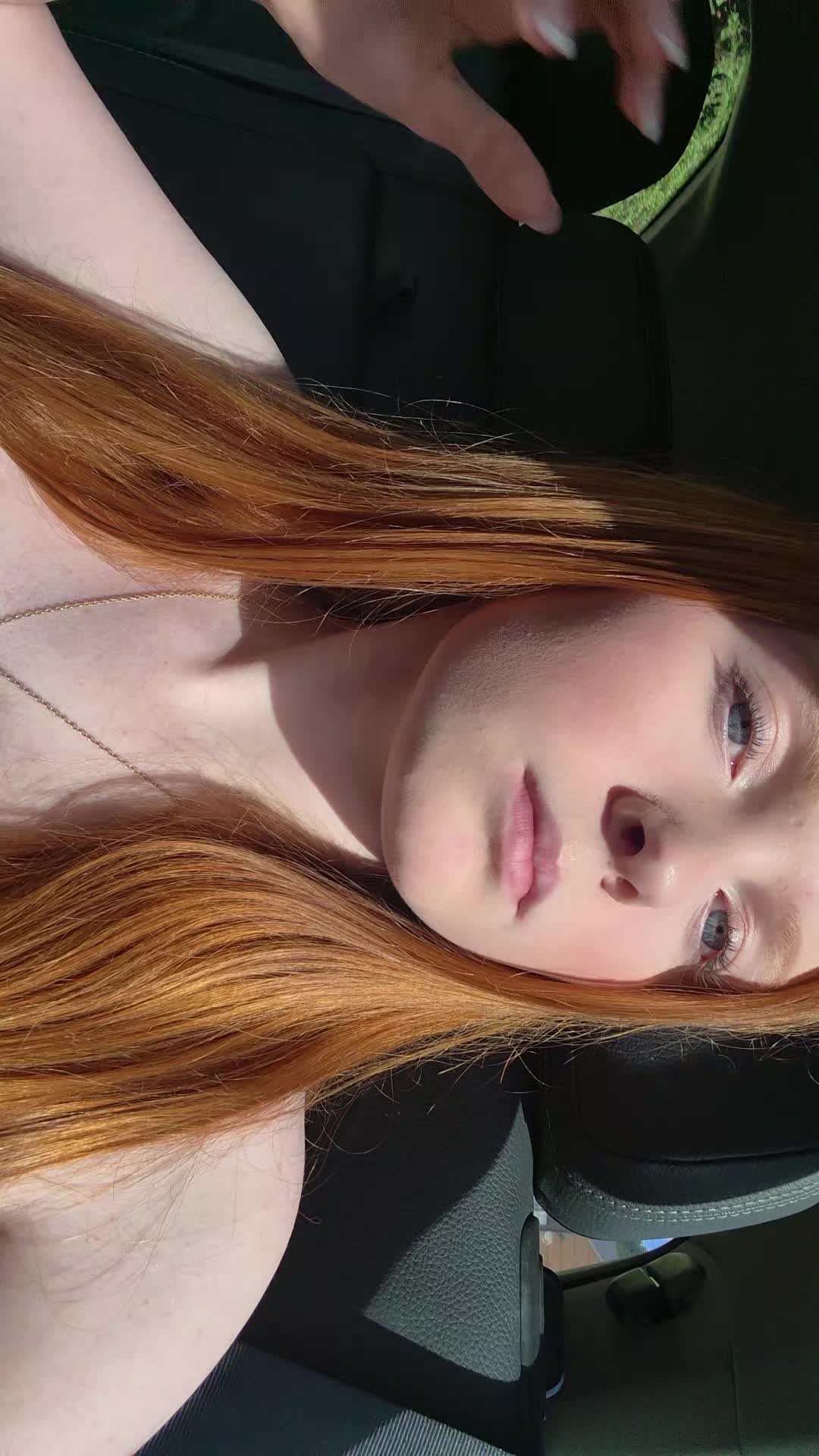 @isabella