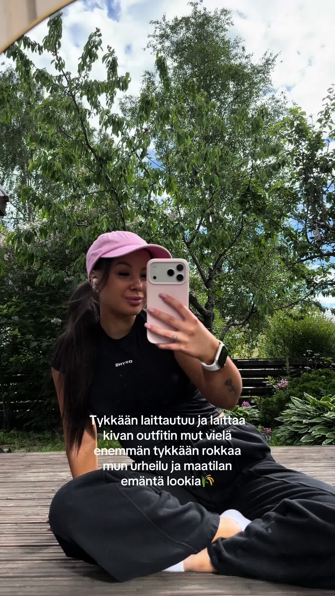 @Moona | @moonapiirainen