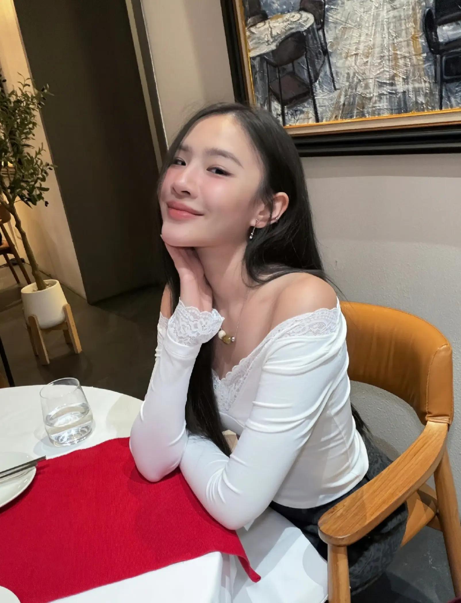 @𝐇𝐞𝐥𝐞𝐧