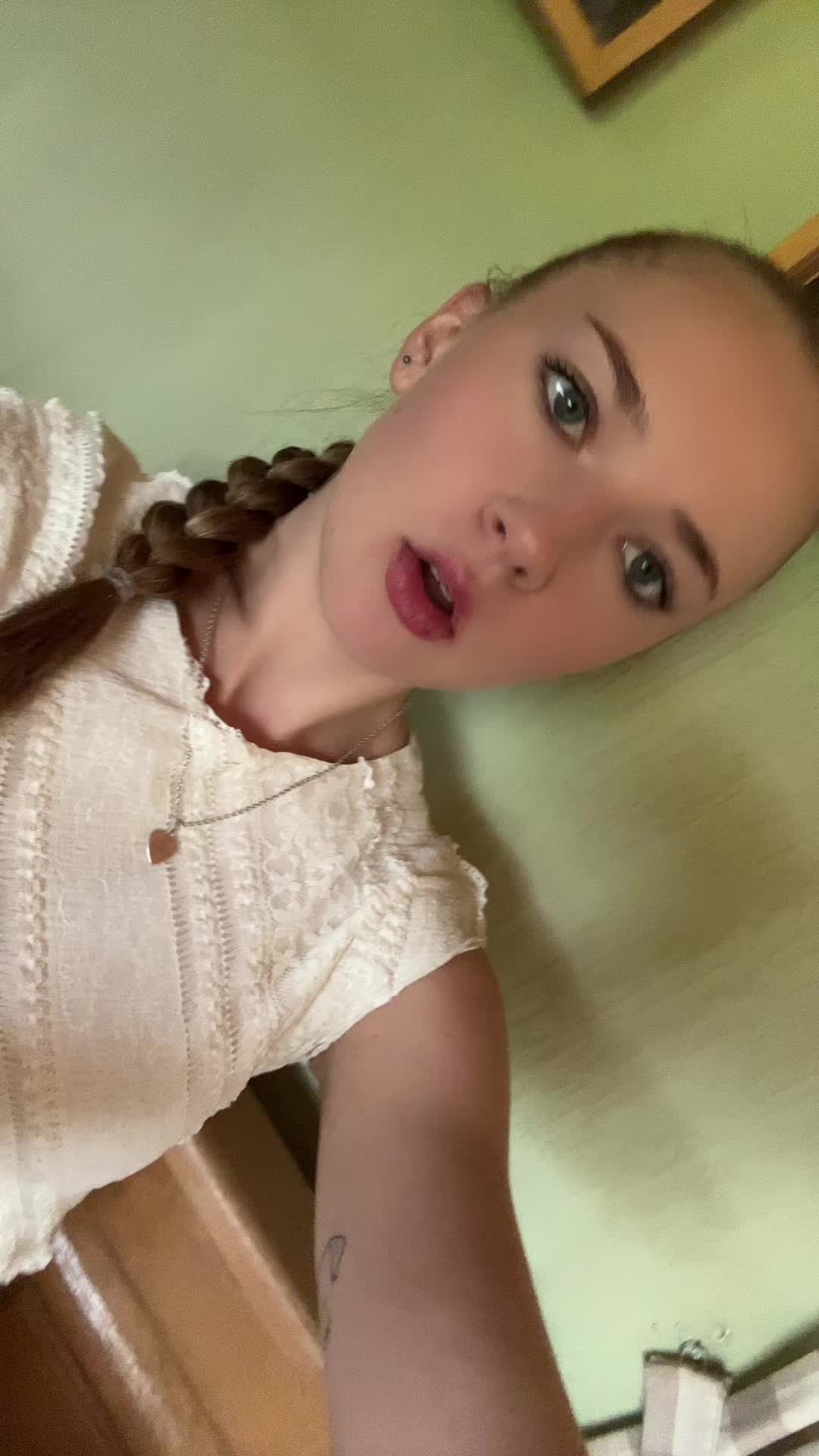 @Lena🌺
