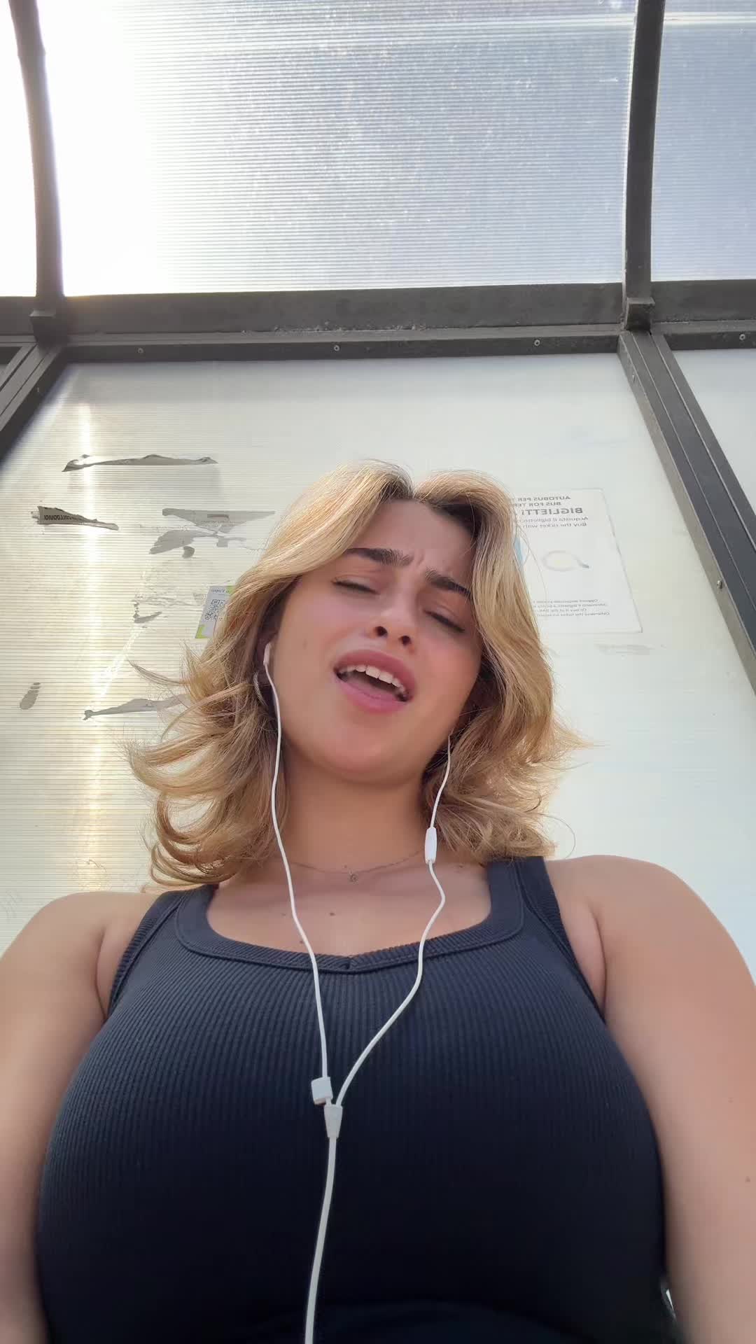 @agnesenespoli