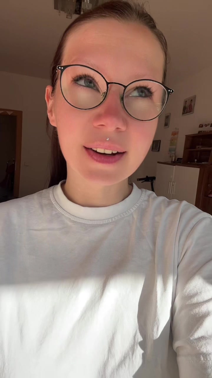 @H0n3y