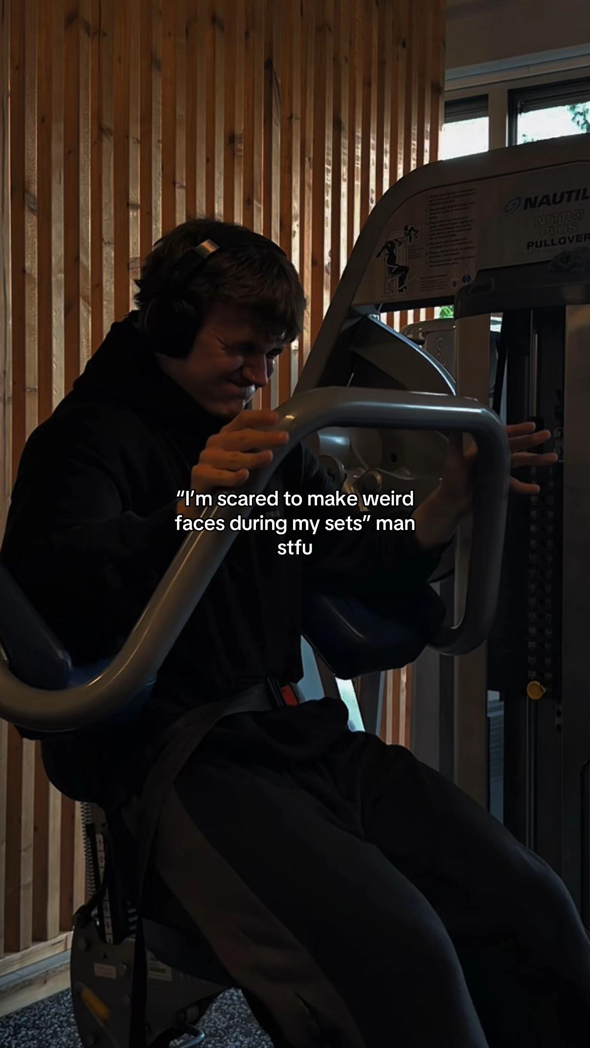 @Piotrgym