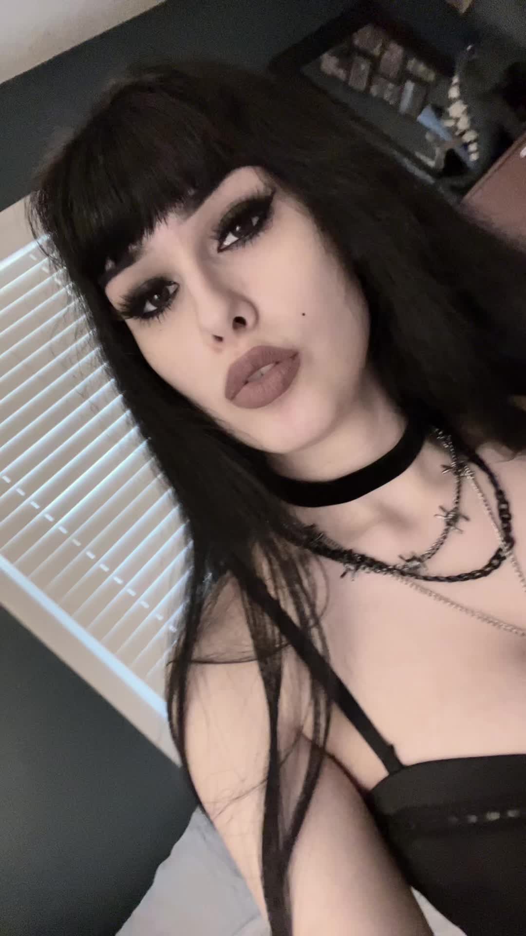 @Maria🦇