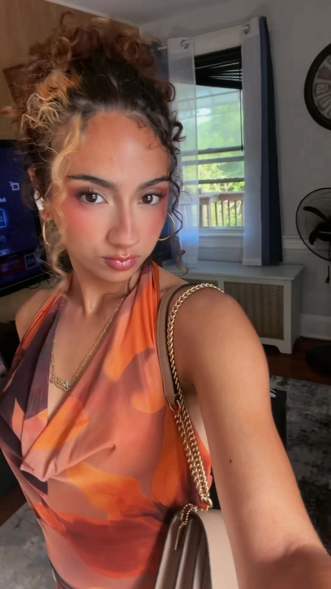 @bellabae
