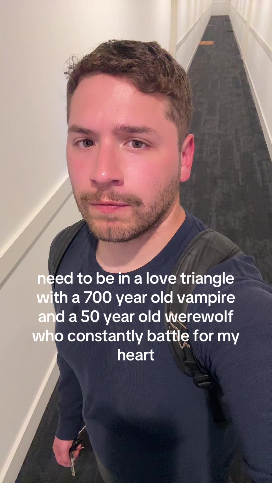 @^-^