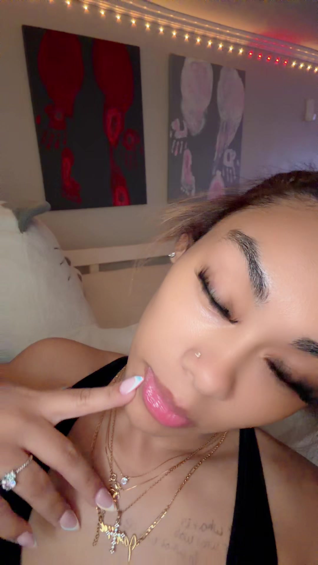 @🧞&zwj;♀️..