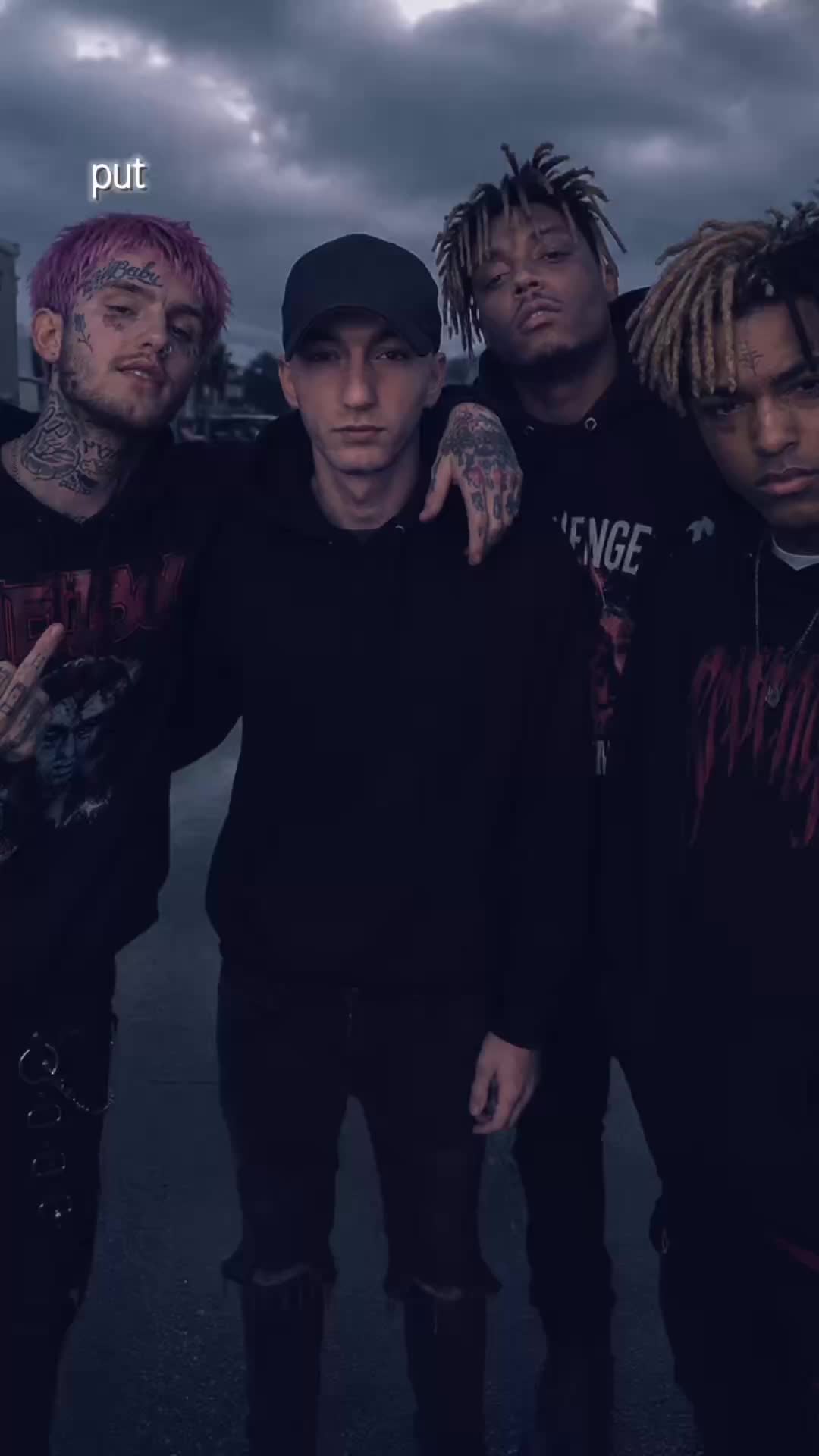 @Brokenboy🖤