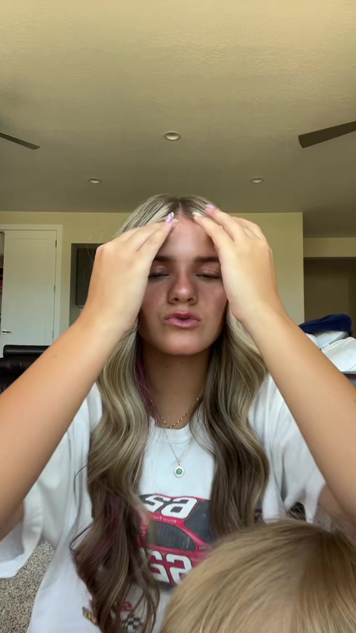 @notavawong