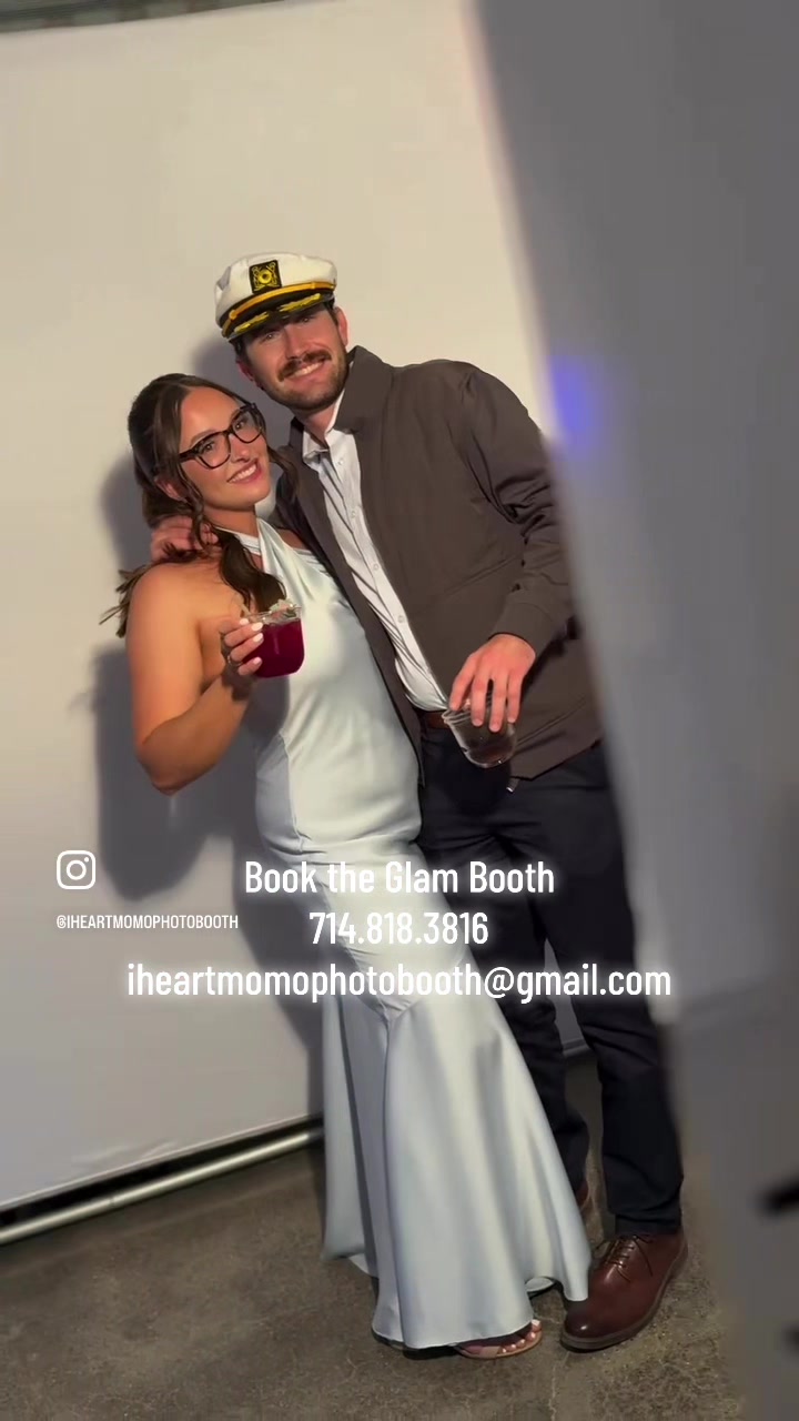 @iHeartMomoPhotoBooth