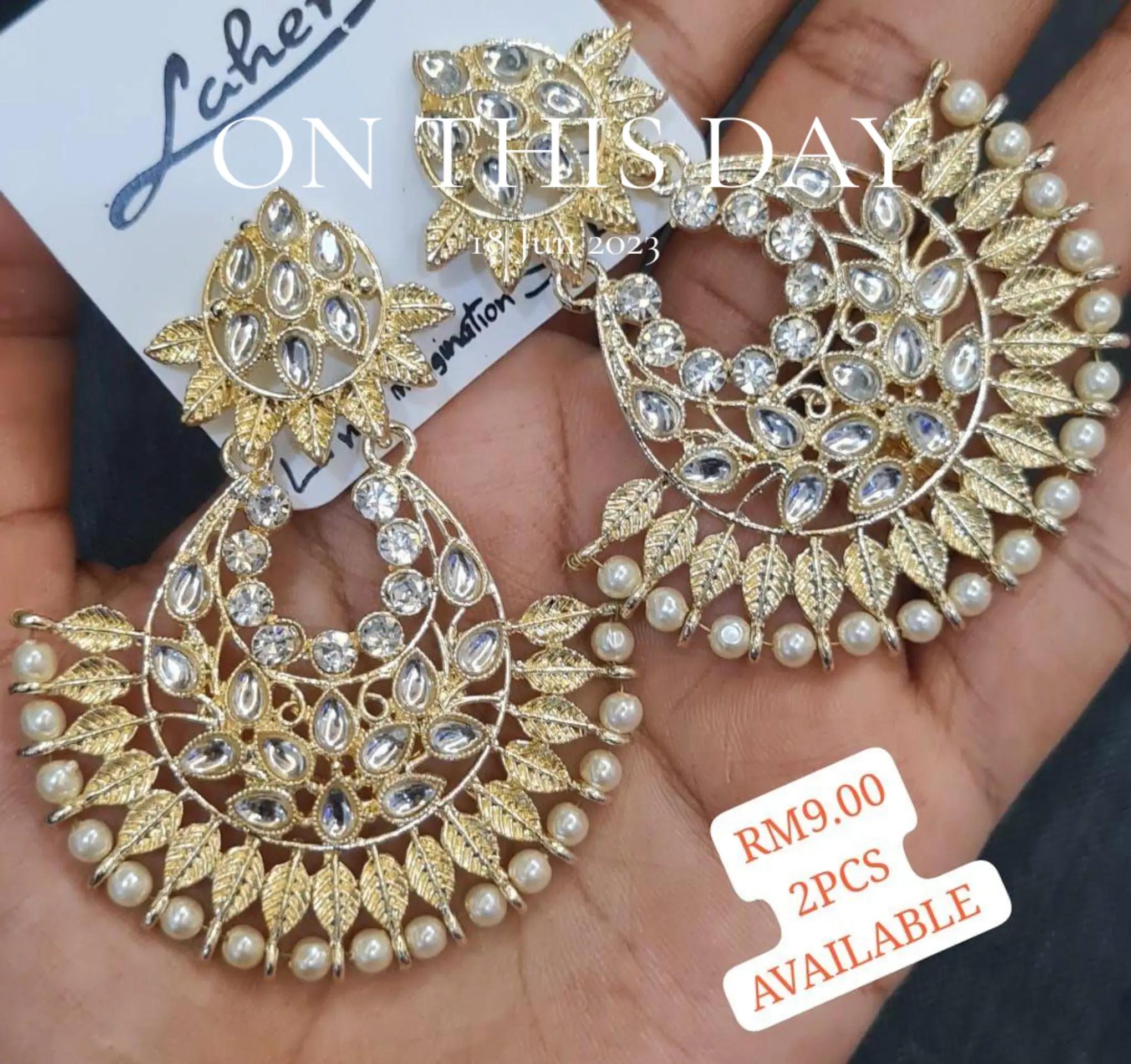 @Divyaa collections