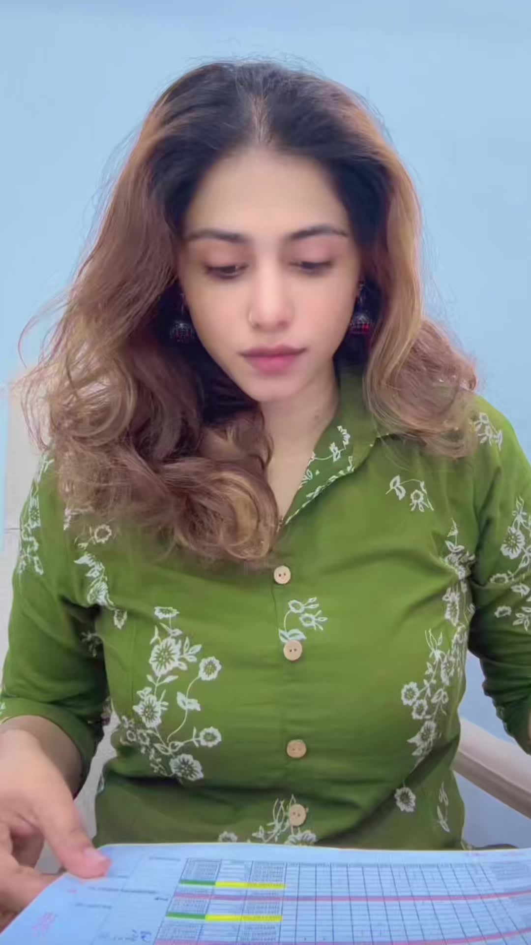 @Aniqa