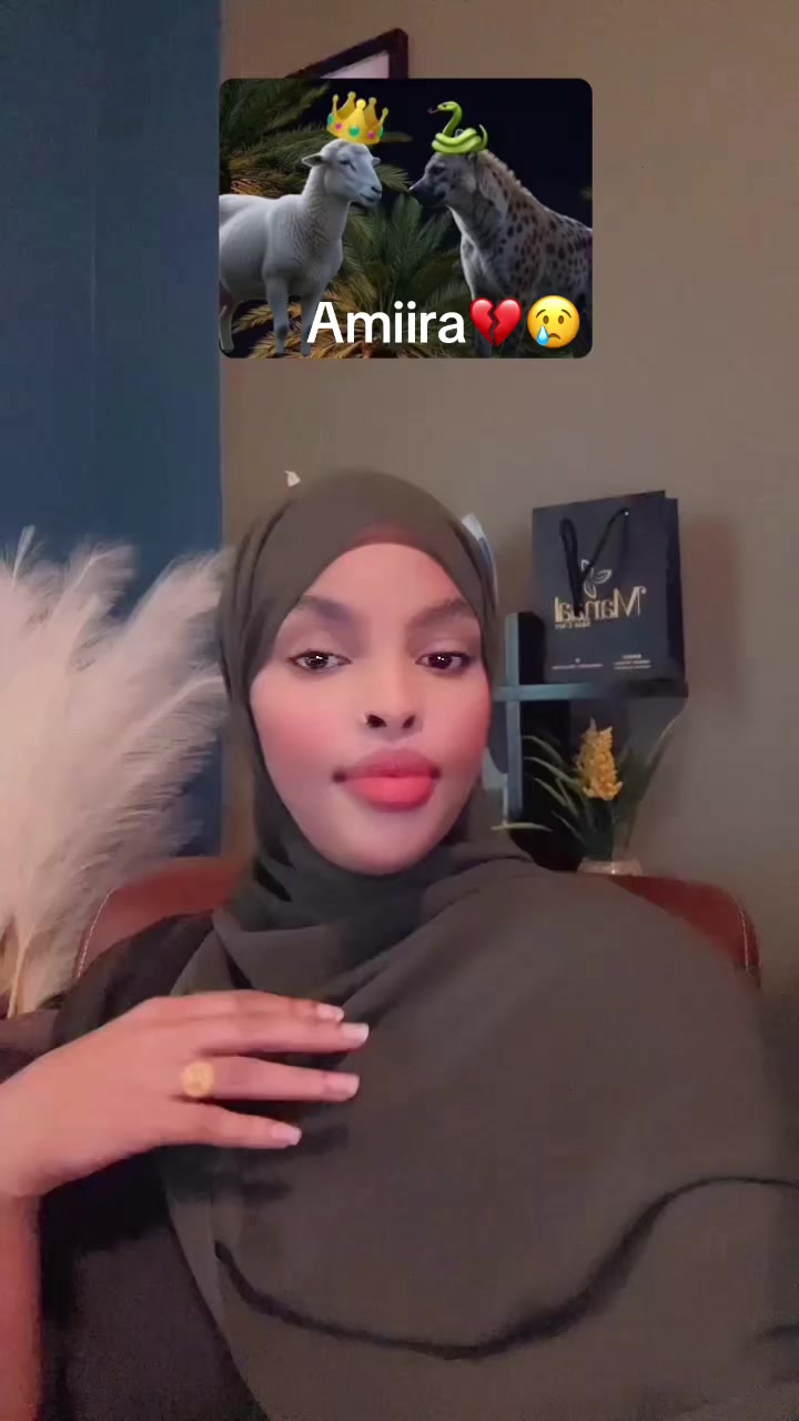 @Fadumo Riyaad