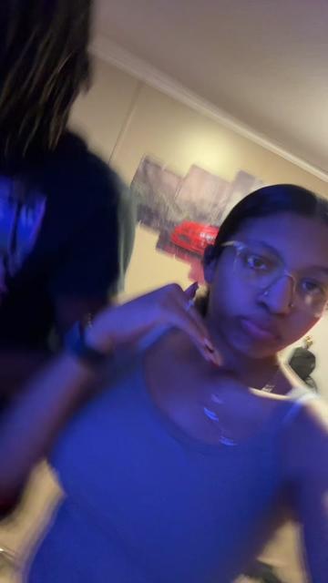 @Khrislynnnk