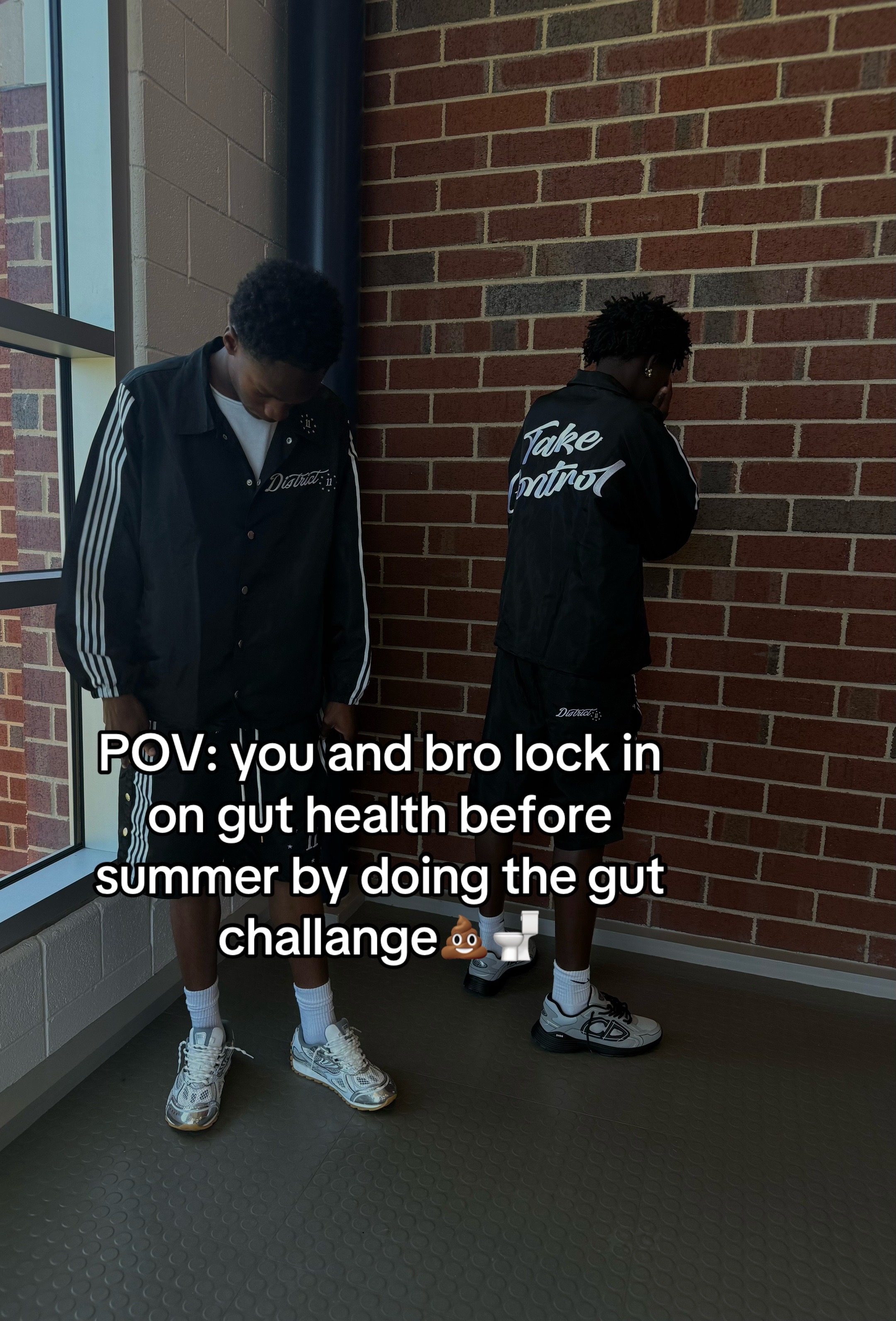 @𝒯𝓎𝑜👩🏽&zwj;🎤