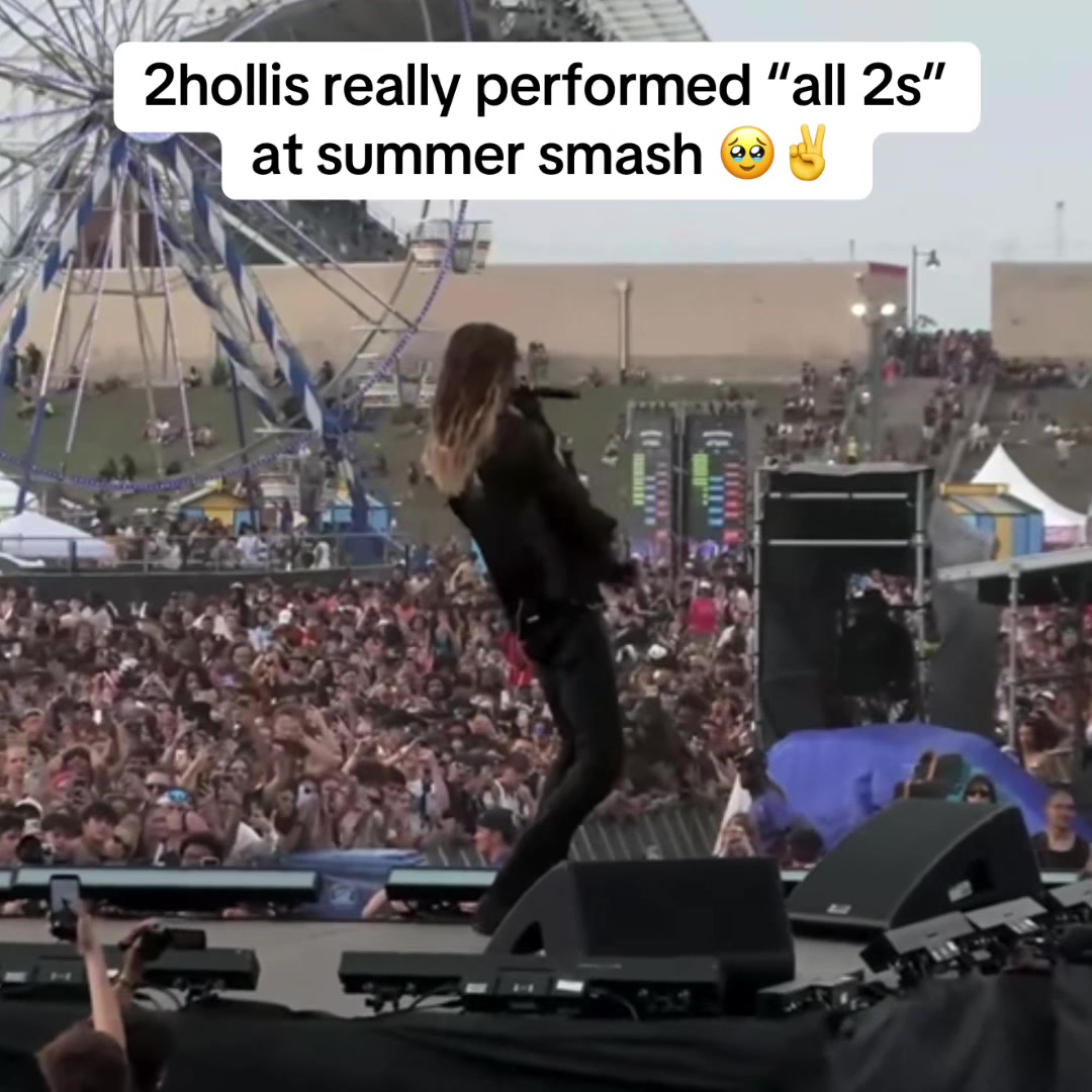 @2hollis Fan Page