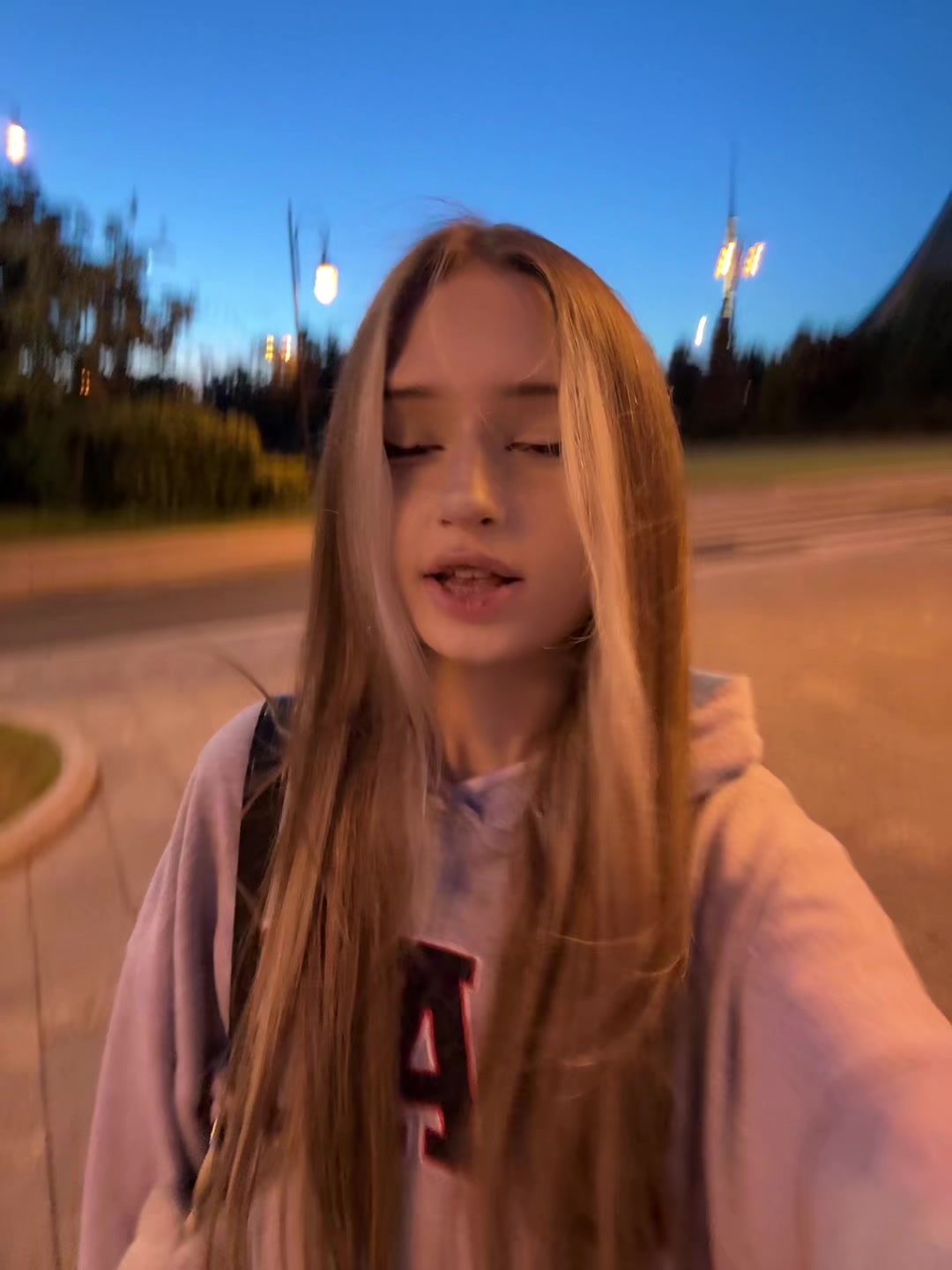 @Пчела