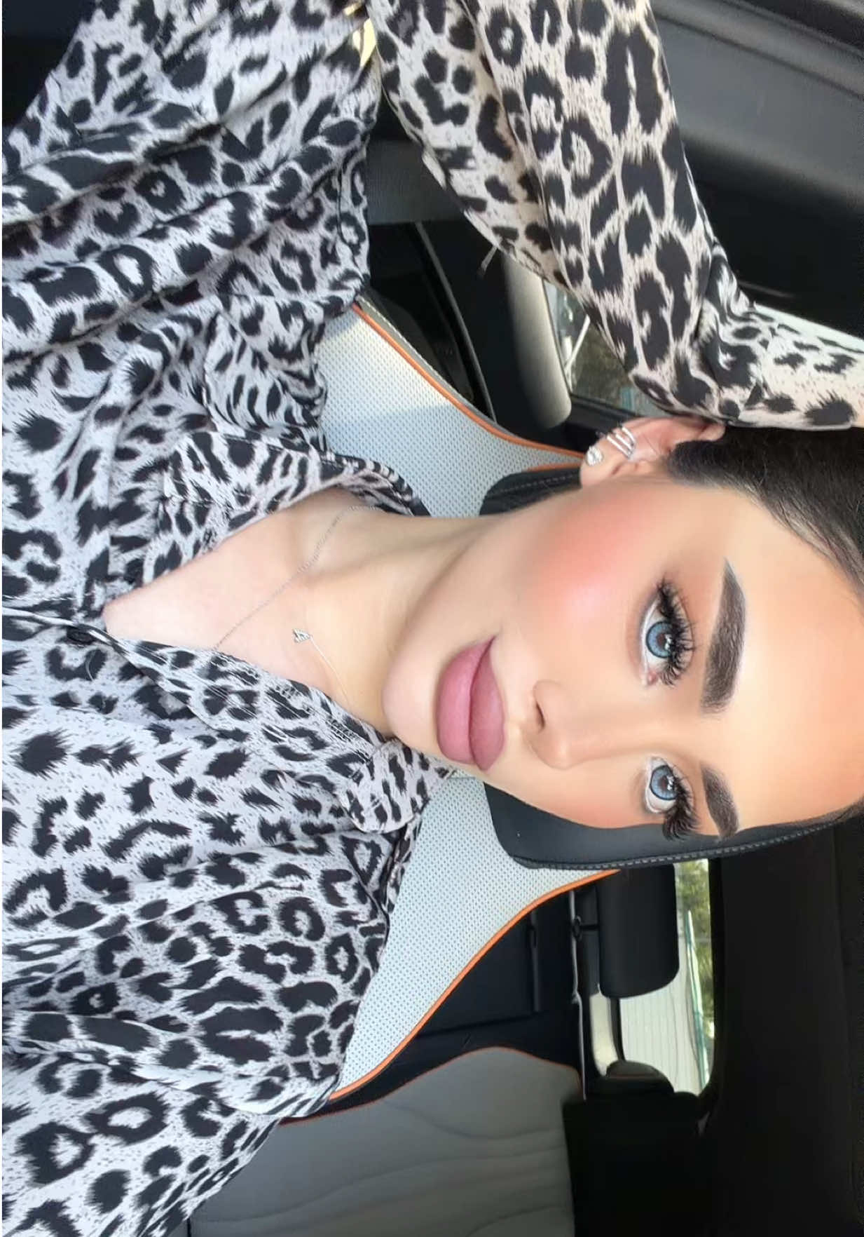@𝓐.
