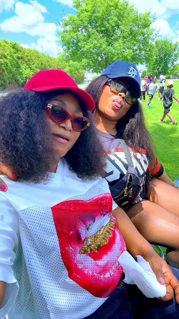 @Miss M 🇨🇲 🇨🇦