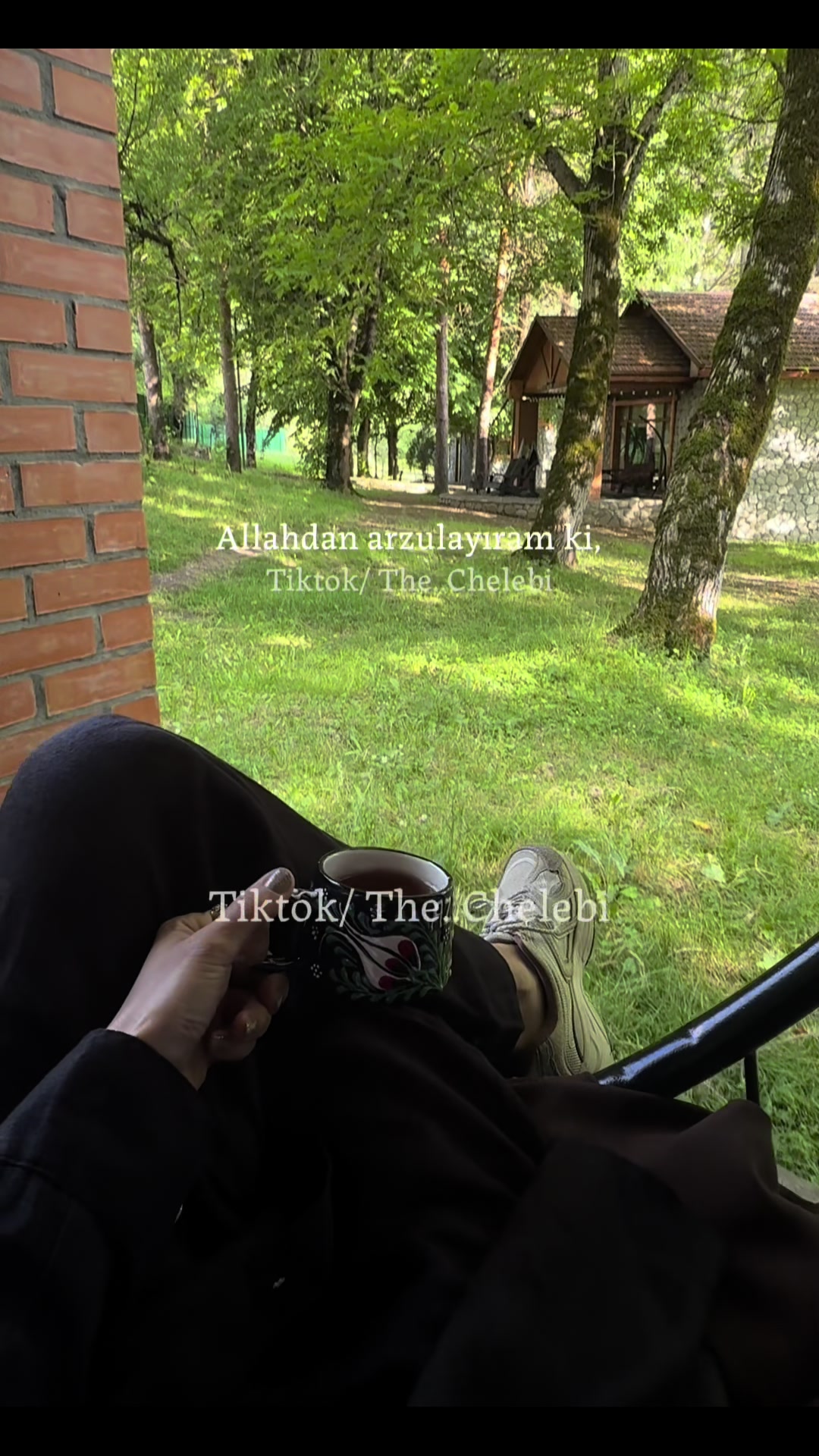 @𝚃𝚑𝚎..𝙲𝚑𝚎𝚕𝚎𝚋𝚒