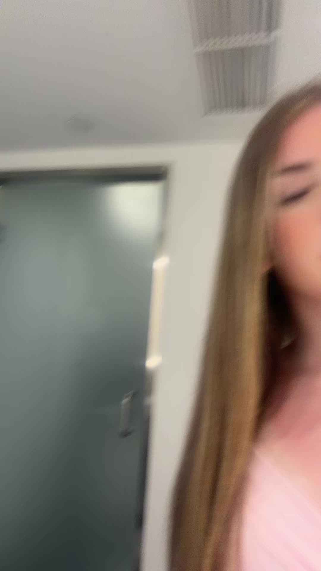 @❦𝐳𝐚𝐫𝐚𝐠𝐢𝐥𝐥𝐞𝐬𝐩𝐢𝐞🤍