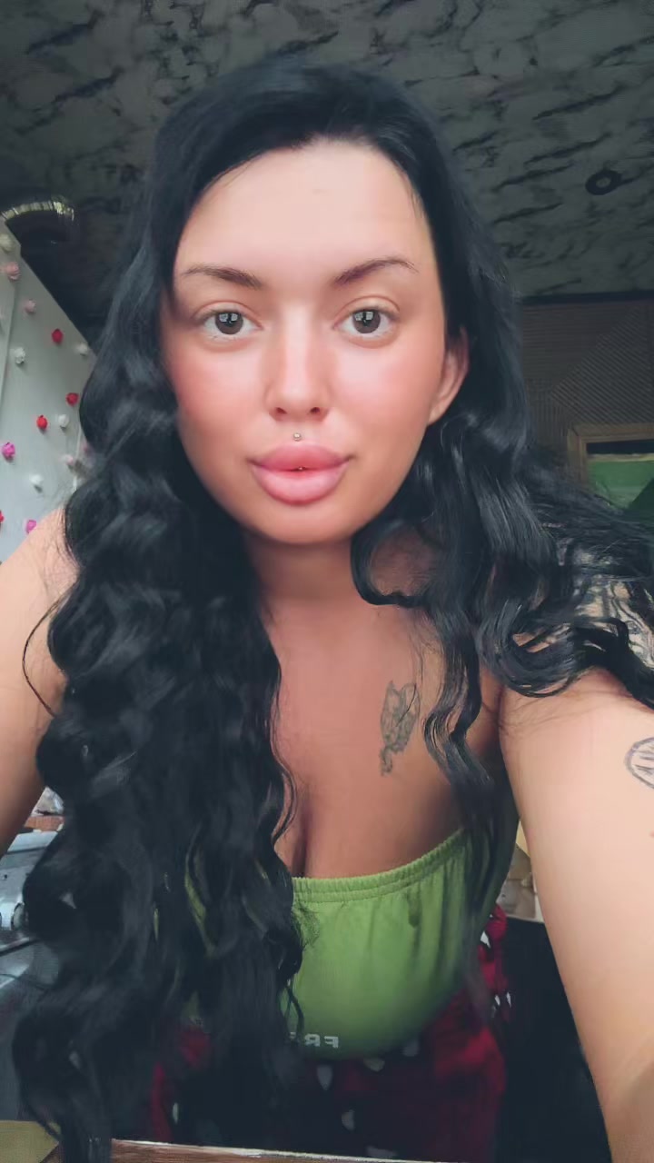 @Big_mamochka26