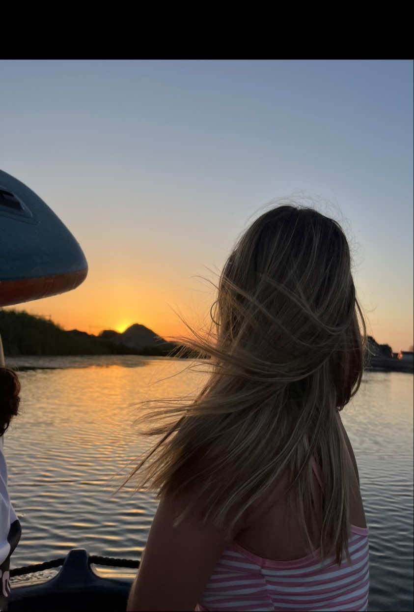 @𝐄𝐬𝐦𝐞𝐞🌸