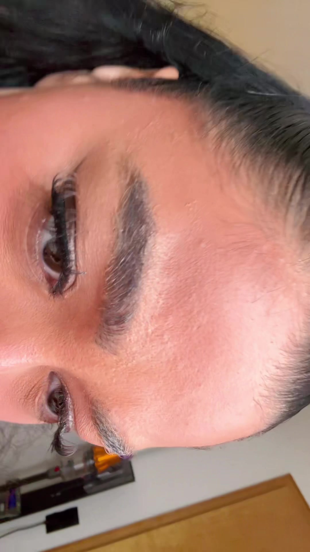 @Akilelivee