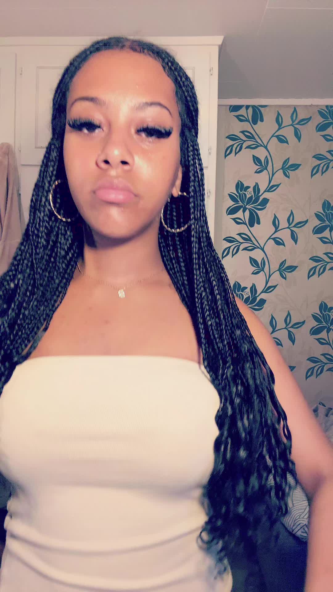 @ℬ🎀
