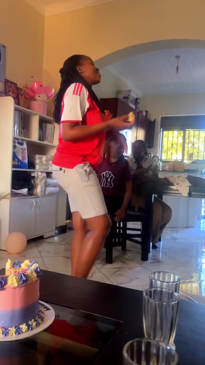 @Hillary Mbaihayo